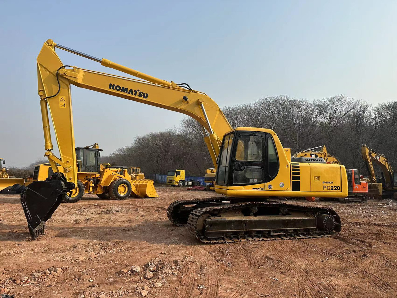 KOMATSU PC220-6 - Bager guseničar: slika 3 KOMATSU PC220-6 - Bager guseničar: slika 3