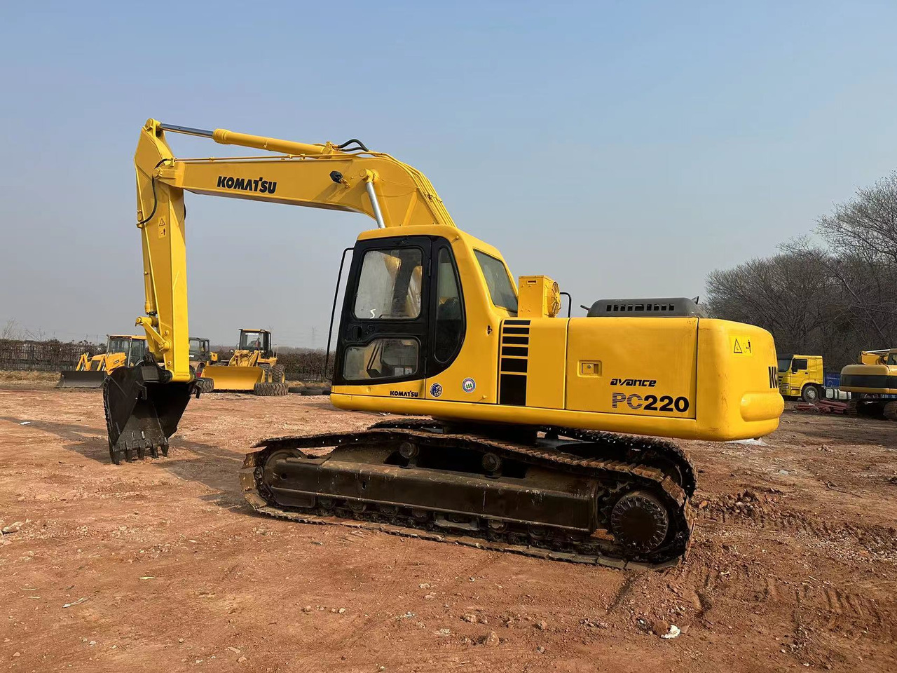 KOMATSU PC220-6 - Bager guseničar: slika 4 KOMATSU PC220-6 - Bager guseničar: slika 4