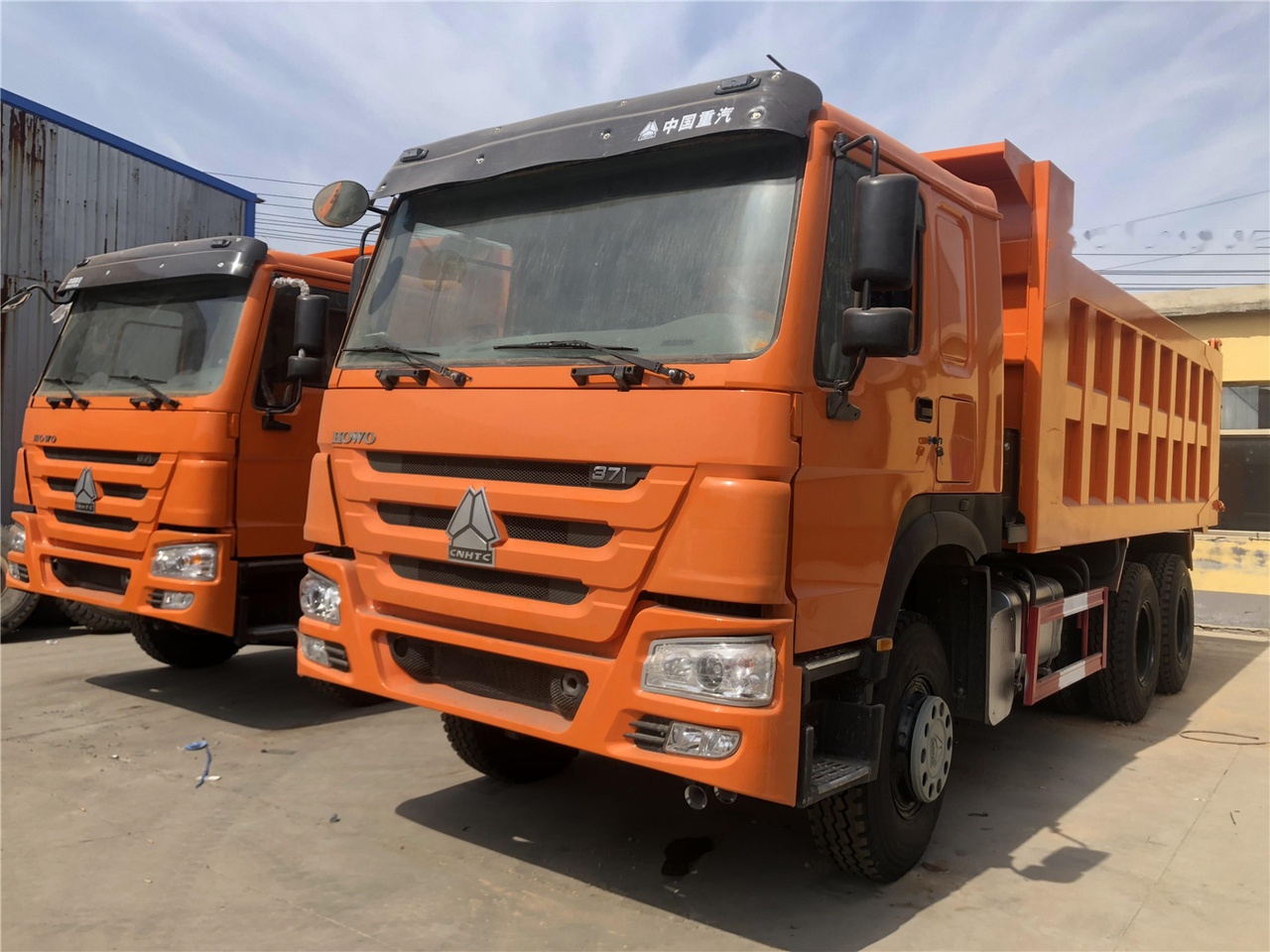SINOTRUK HOWO 371 Dump truck - Istovarivač: slika 1 SINOTRUK HOWO 371 Dump truck - Istovarivač: slika 1