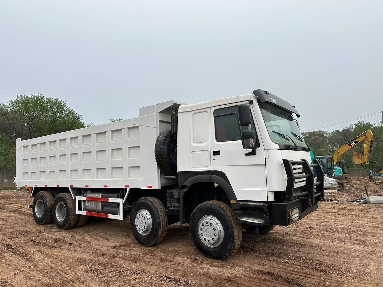 SINOTRUK HOWO 371 with Bumper - Istovarivač: slika 5 SINOTRUK HOWO 371 with Bumper - Istovarivač: slika 5