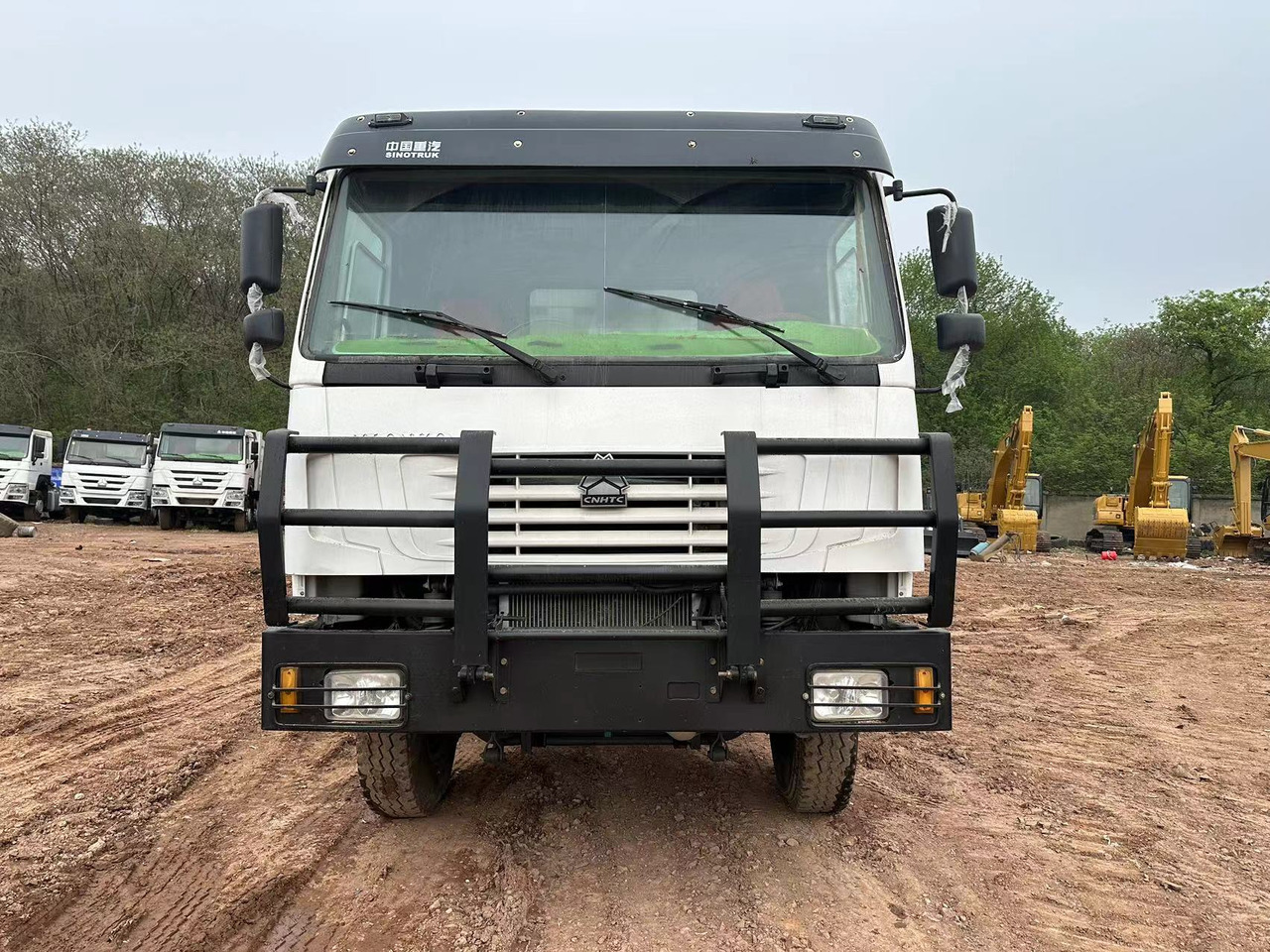 SINOTRUK HOWO 371 with Bumper - Istovarivač: slika 3 SINOTRUK HOWO 371 with Bumper - Istovarivač: slika 3