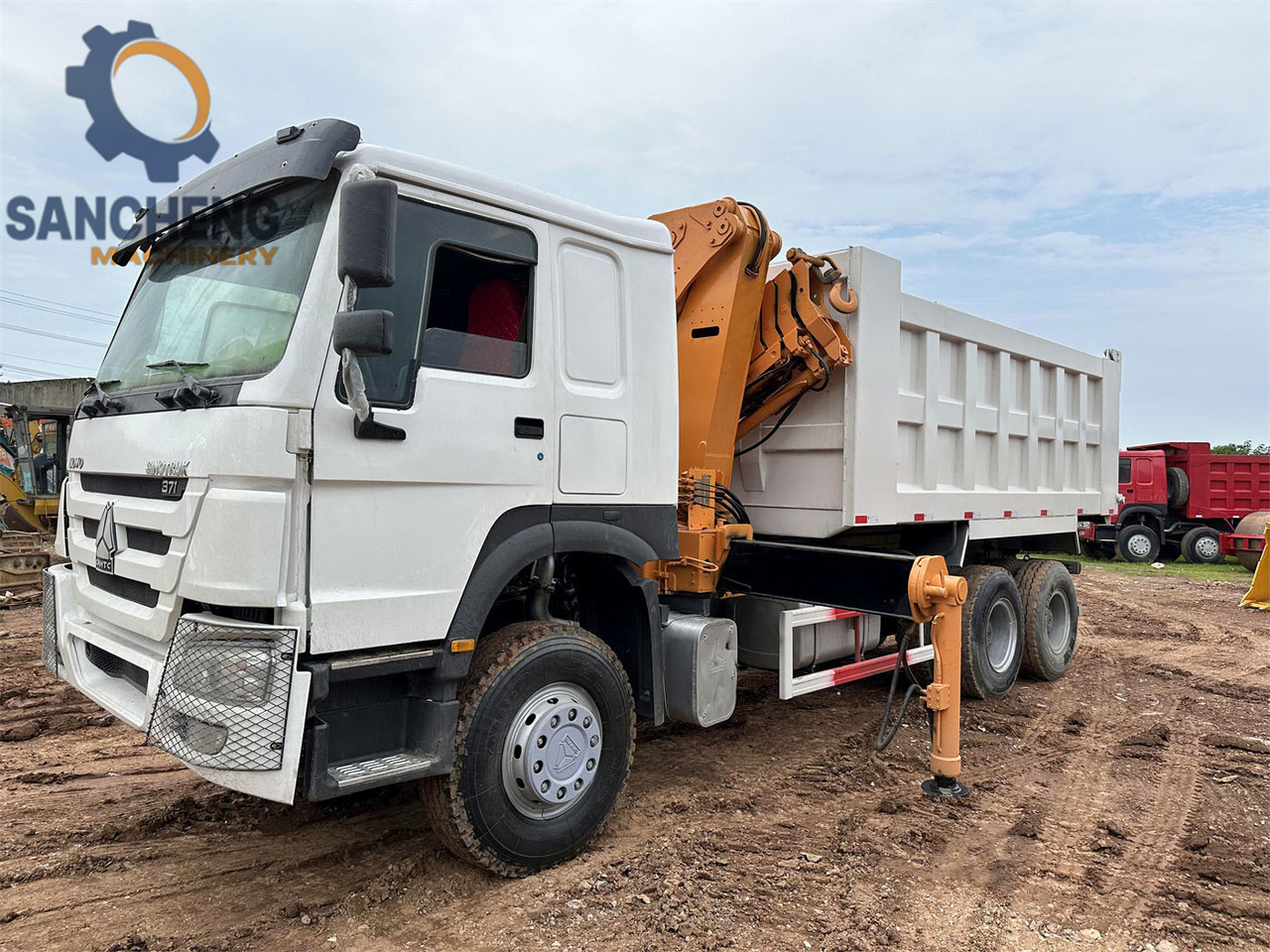 SINOTRUK Howo 371hp 6x4 crane truck - Kamion sa dizalicom: slika 3 SINOTRUK Howo 371hp 6x4 crane truck - Kamion sa dizalicom: slika 3