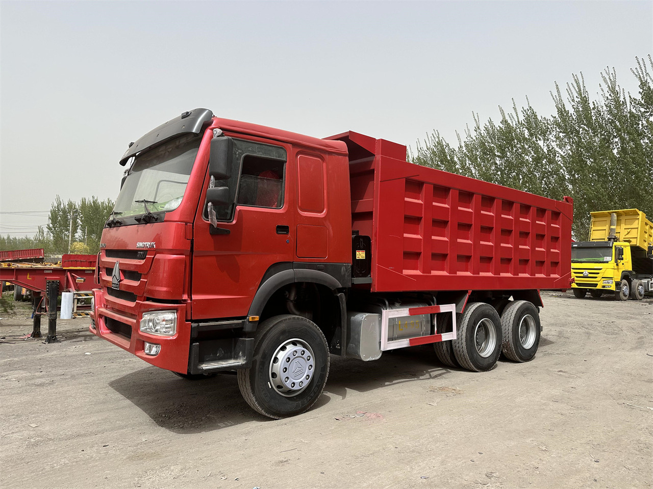 SINOTRUK Howo Dump truck 371 - Istovarivač: slika 1 SINOTRUK Howo Dump truck 371 - Istovarivač: slika 1