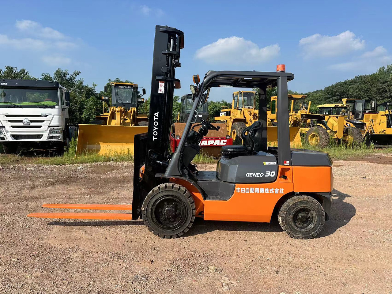 TOYOTA GENEO30 forklift - Dizel viljuškar: slika 4 TOYOTA GENEO30 forklift - Dizel viljuškar: slika 4
