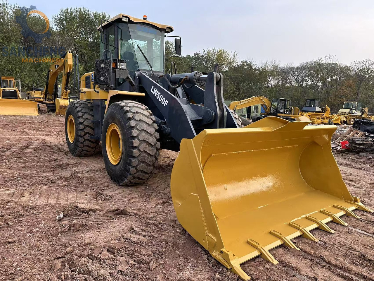 XCMG LW500F - Utovarivač točkaš: slika 1 XCMG LW500F - Utovarivač točkaš: slika 1