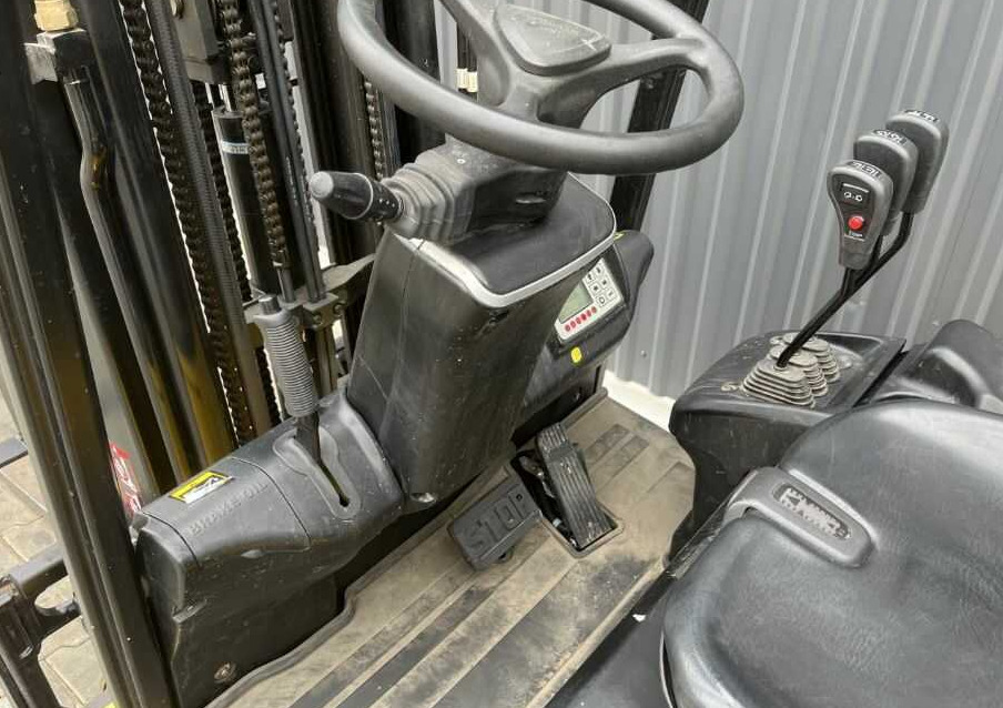 Električni viljuškar Hyundai 10BTR-9: slika 9