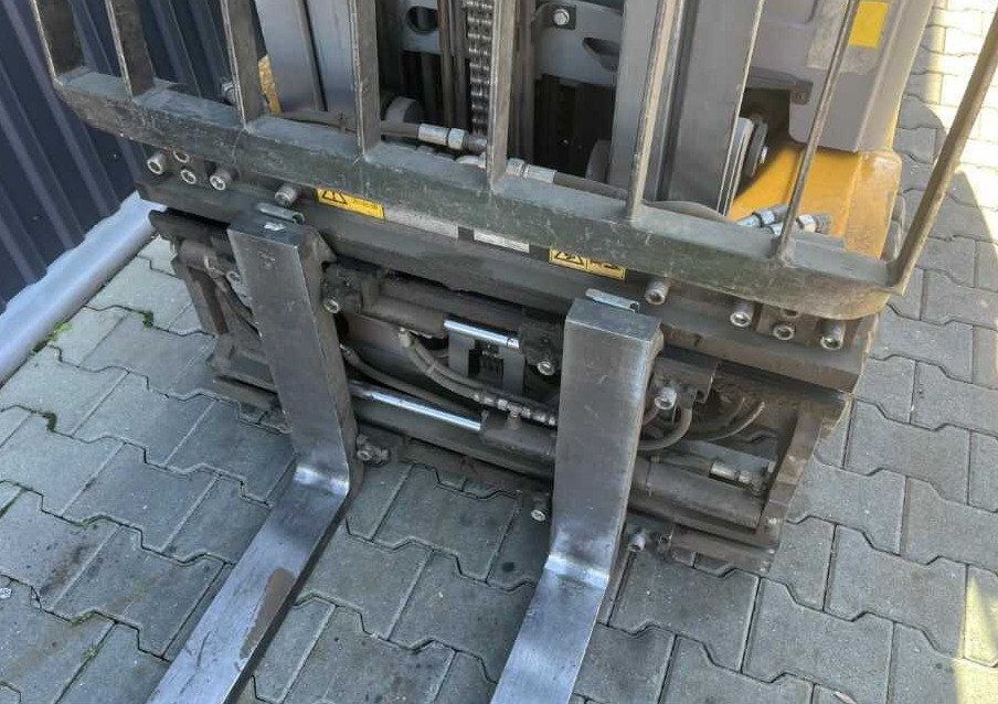 Električni viljuškar Jungheinrich EFG320: slika 7