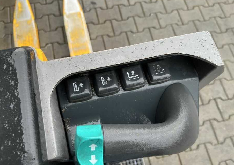 Jungheinrich EKS110 Jungheinrich EKS110: slika 8 Jungheinrich EKS110 Jungheinrich EKS110: slika 8