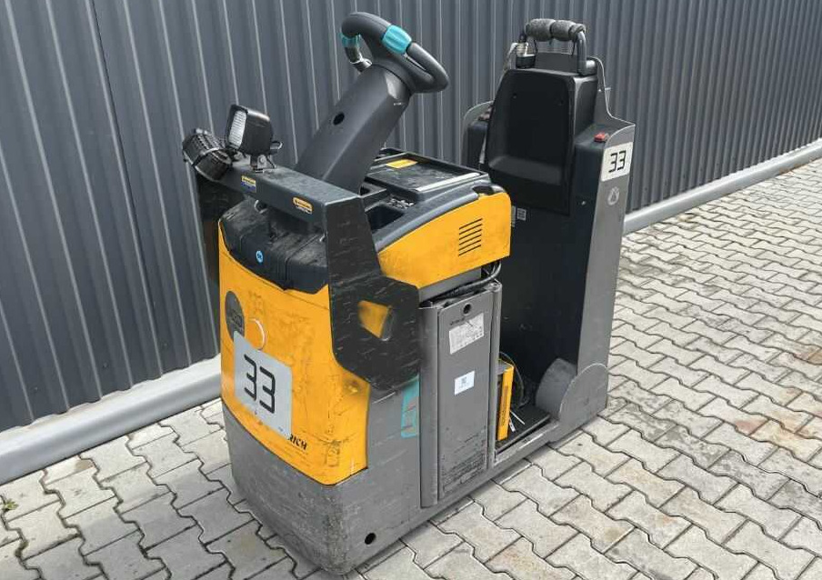 Jungheinrich EZS130 - Vučno vozilo: slika 1 Jungheinrich EZS130 - Vučno vozilo: slika 1