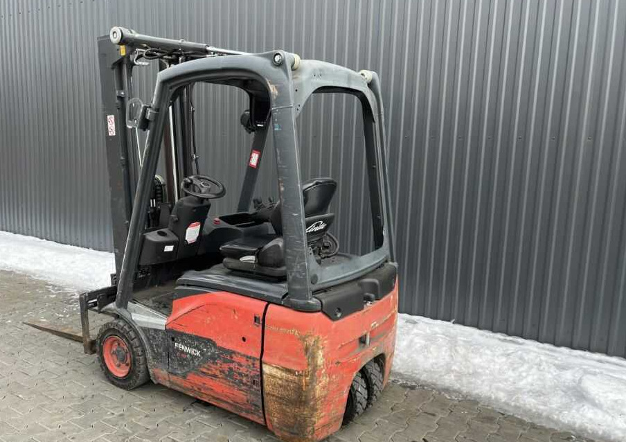 Linde E15-02 - Električni viljuškar: slika 2 Linde E15-02 - Električni viljuškar: slika 2