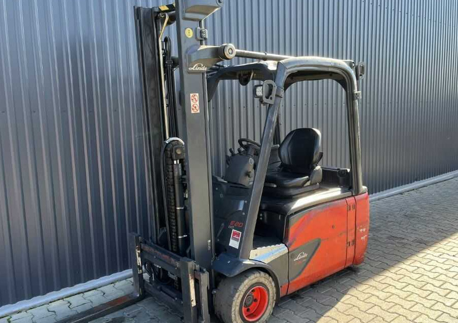 Linde E20L-02 - Električni viljuškar: slika 1 Linde E20L-02 - Električni viljuškar: slika 1