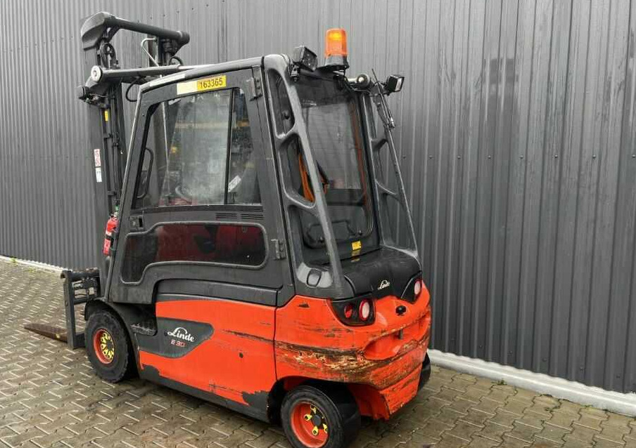 Linde E30-01 - Električni viljuškar: slika 3 Linde E30-01 - Električni viljuškar: slika 3