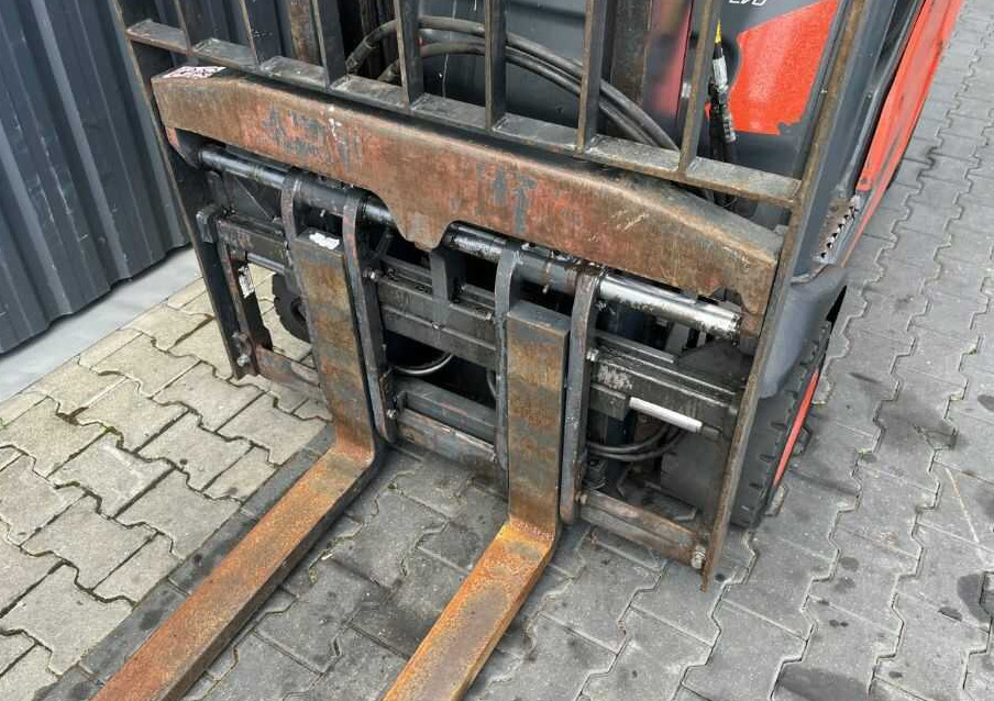 Gasni viljuškar Linde H20T-01: slika 10