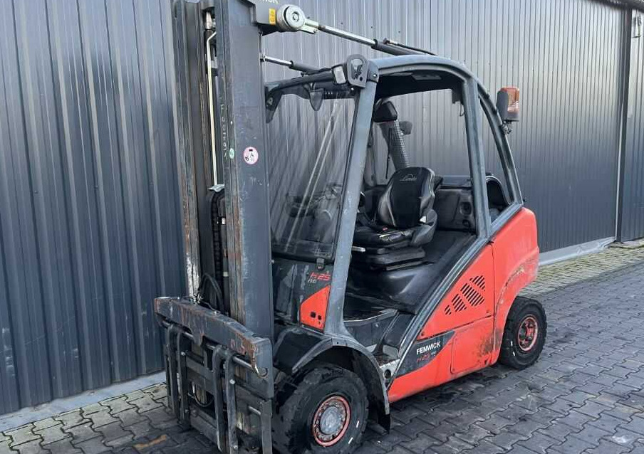 Linde H25T-01 - Gasni viljuškar: slika 1 Linde H25T-01 - Gasni viljuškar: slika 1