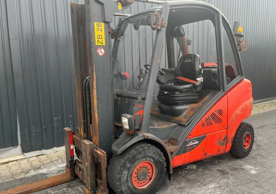 Linde H30T-02 - Gasni viljuškar: slika 1 Linde H30T-02 - Gasni viljuškar: slika 1