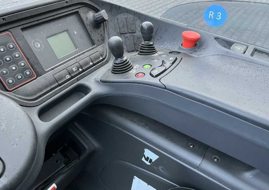 Linde R14HD-01 - Regalni viljuškar: slika 5 Linde R14HD-01 - Regalni viljuškar: slika 5