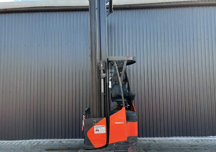 Linde R14X - Regalni viljuškar: slika 2 Linde R14X - Regalni viljuškar: slika 2