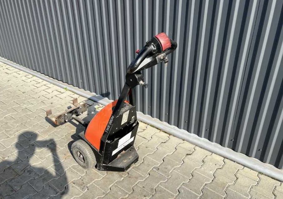 Linde TWE080N - Vučno vozilo: slika 3 Linde TWE080N - Vučno vozilo: slika 3