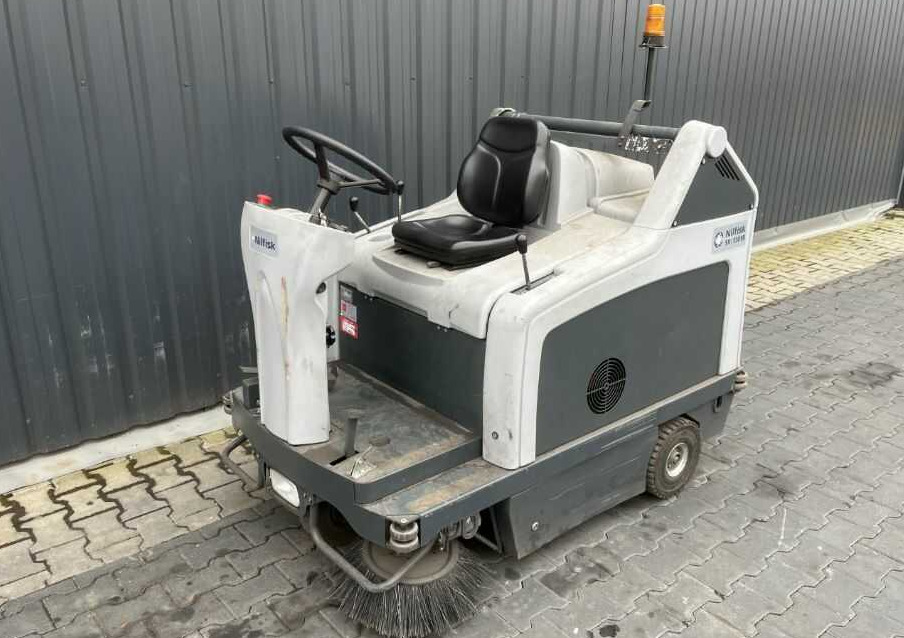 Nilfisk SR1301B - Industrijski usisivač: slika 1 Nilfisk SR1301B - Industrijski usisivač: slika 1