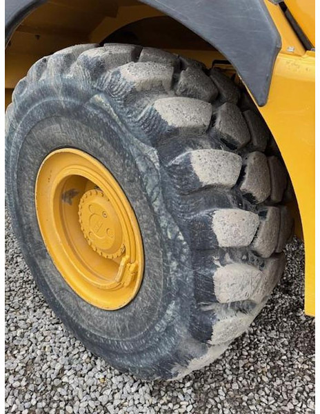 BELL B30E - Motorna kopačica: slika 2 BELL B30E - Motorna kopačica: slika 2