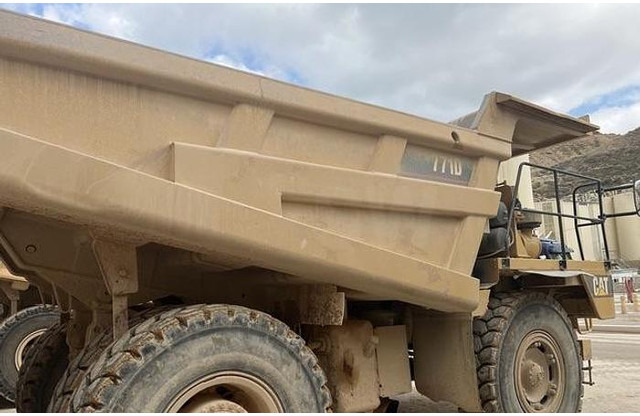Caterpillar 771D - Kiper: slika 2 Caterpillar 771D - Kiper: slika 2