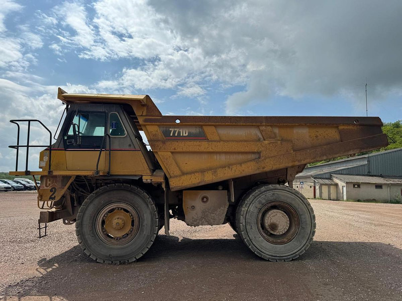 Caterpillar 771D - Kiper: slika 1 Caterpillar 771D - Kiper: slika 1
