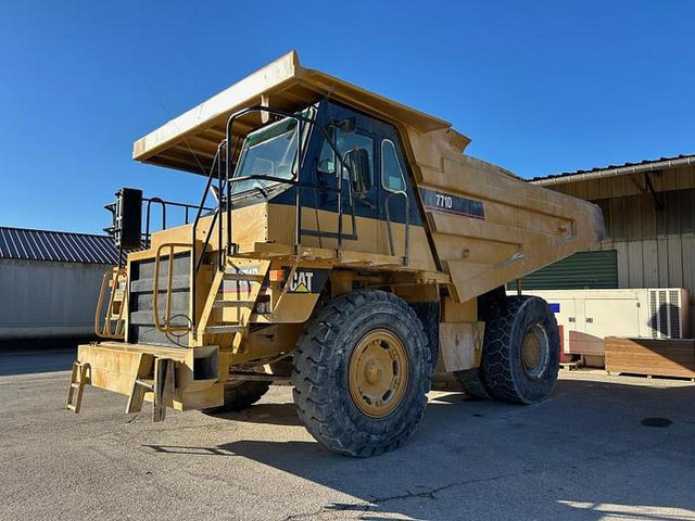 Caterpillar 771D - Kiper: slika 1 Caterpillar 771D - Kiper: slika 1