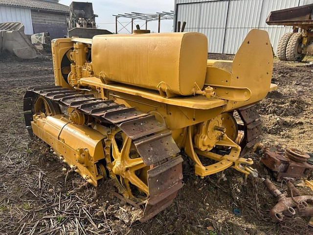 Caterpillar D2 - - Buldožer: slika 2 Caterpillar D2 - - Buldožer: slika 2