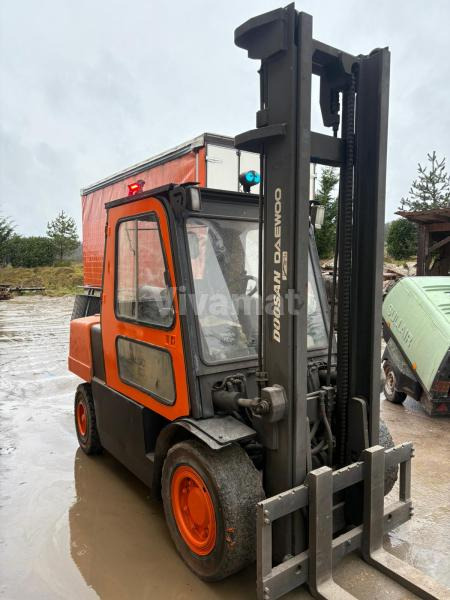Doosan D45SC - Dizel viljuškar: slika 2 Doosan D45SC - Dizel viljuškar: slika 2