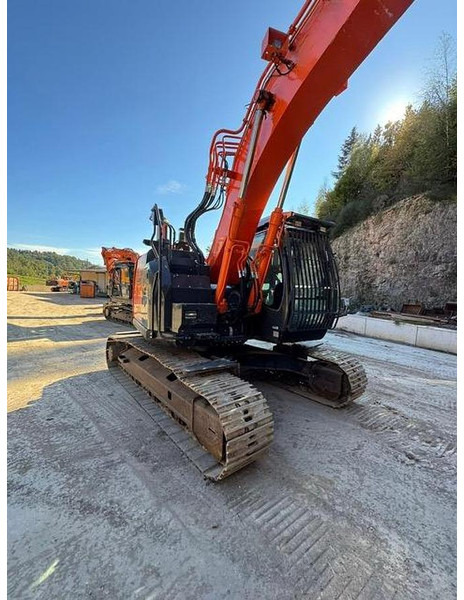 Hitachi ZX225USLC-6 - Bager: slika 5 Hitachi ZX225USLC-6 - Bager: slika 5