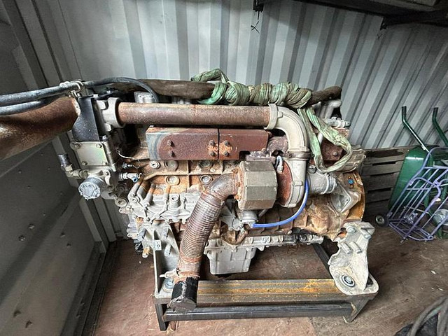 Liebherr D936L A6 -R954CHD Li - Motor: slika 1 Liebherr D936L A6 -R954CHD Li - Motor: slika 1