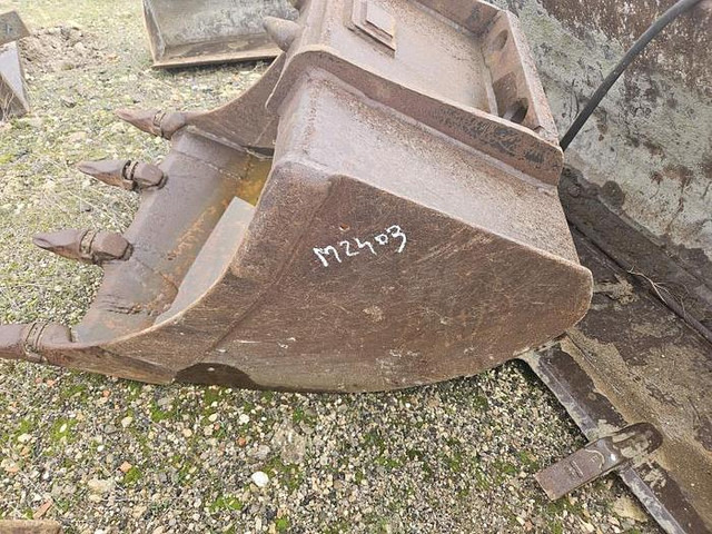 Mecalac 12MXT - Kašika: slika 2 Mecalac 12MXT - Kašika: slika 2