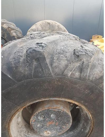 Michelin 18R19.5XF - Шины и диски: slika 5 Michelin 18R19.5XF - Шины и диски: slika 5