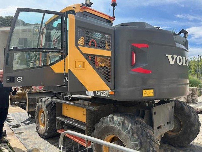 Volvo EWR150E - Bager: slika 2 Volvo EWR150E - Bager: slika 2