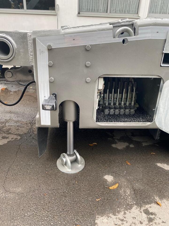 4 AXLE GERMANO TYPE LOWLOADER VEGA TRAILER - Niska poluprikolica za prevoz: slika 5 4 AXLE GERMANO TYPE LOWLOADER VEGA TRAILER - Niska poluprikolica za prevoz: slika 5