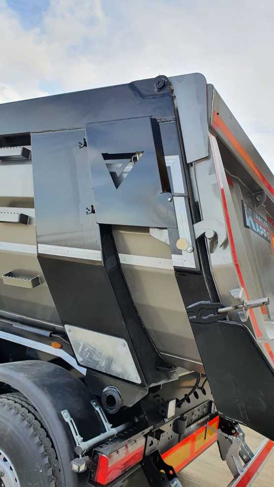VEGA TARILER ITALIANO TIPPER - Poluprikolica istovarivača: slika 5 VEGA TARILER ITALIANO TIPPER - Poluprikolica istovarivača: slika 5