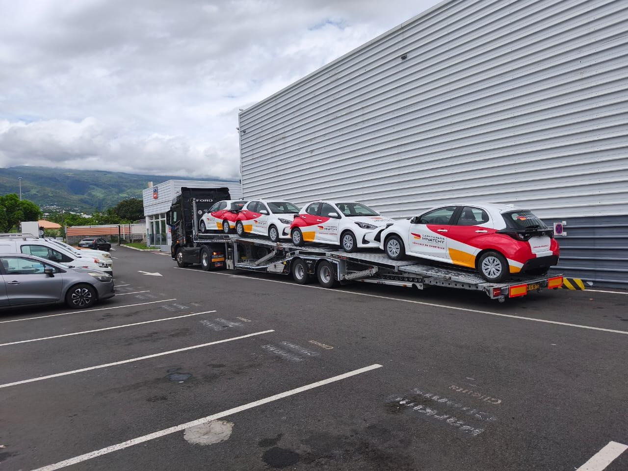 Vega Trailer 2 Axle Jeep Transporter (Vehicles)  Vega Trailer 2 Axle Jeep Transporter (Vehicles): slika 9