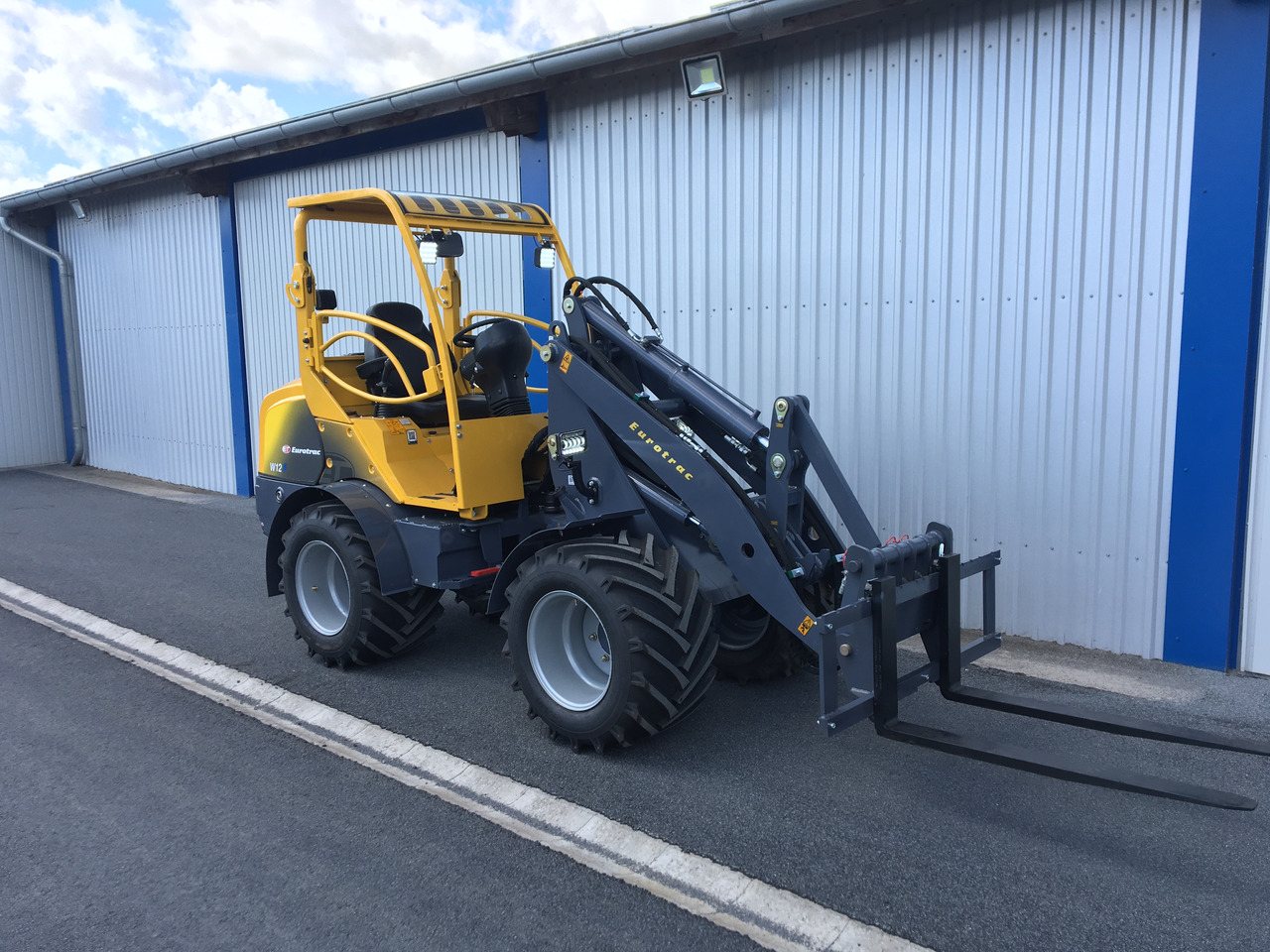 Bager novi EUROTRAC W12F Schutzdach: slika 12