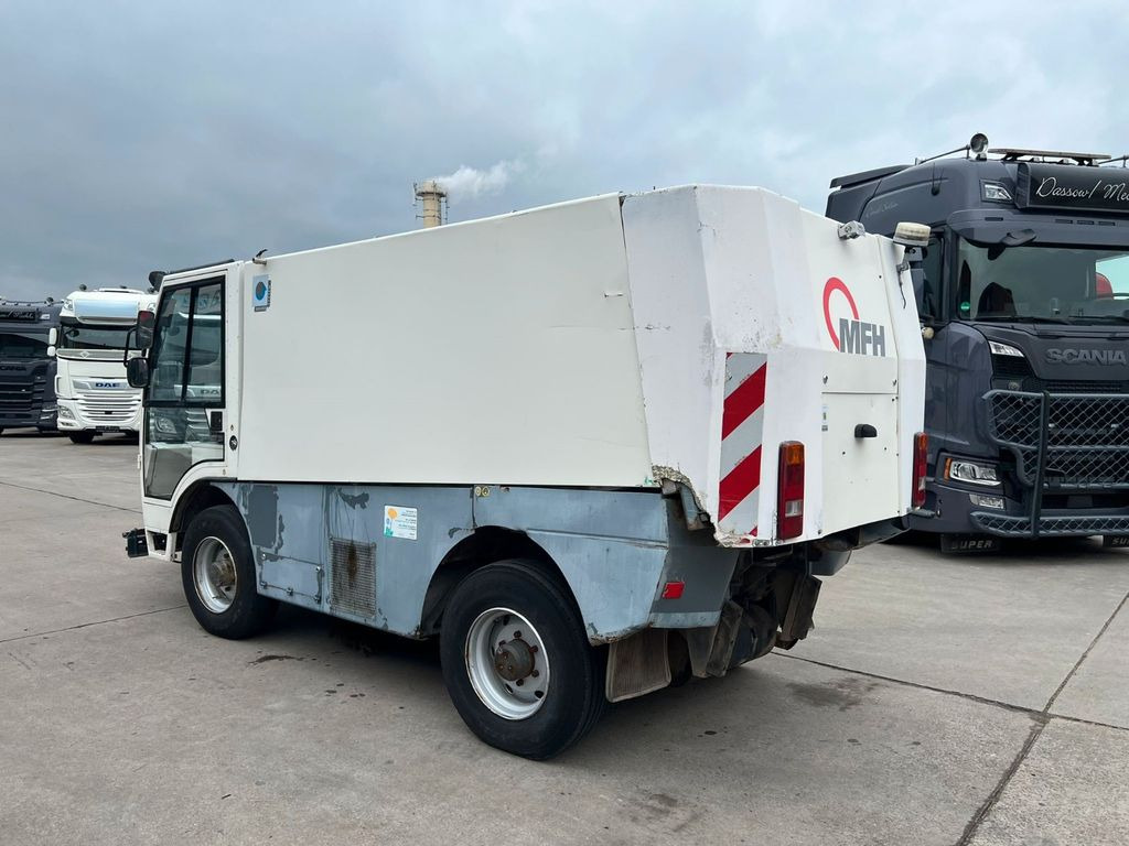 AEBI MFH 5000 * IVECO MOTOR * KLIMA * - Autočistilica: slika 5 AEBI MFH 5000 * IVECO MOTOR * KLIMA * - Autočistilica: slika 5