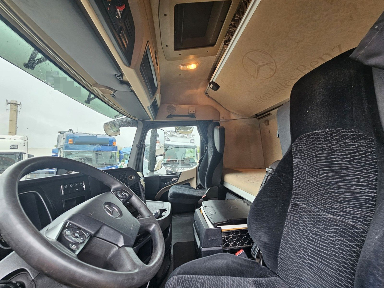 Kamion sa golom šasijom i zatvorenom kabinom Mercedes-Benz ACTROS 2542 * VOLLLUFT * RETARDER * STANDH * BÄR: slika 11
