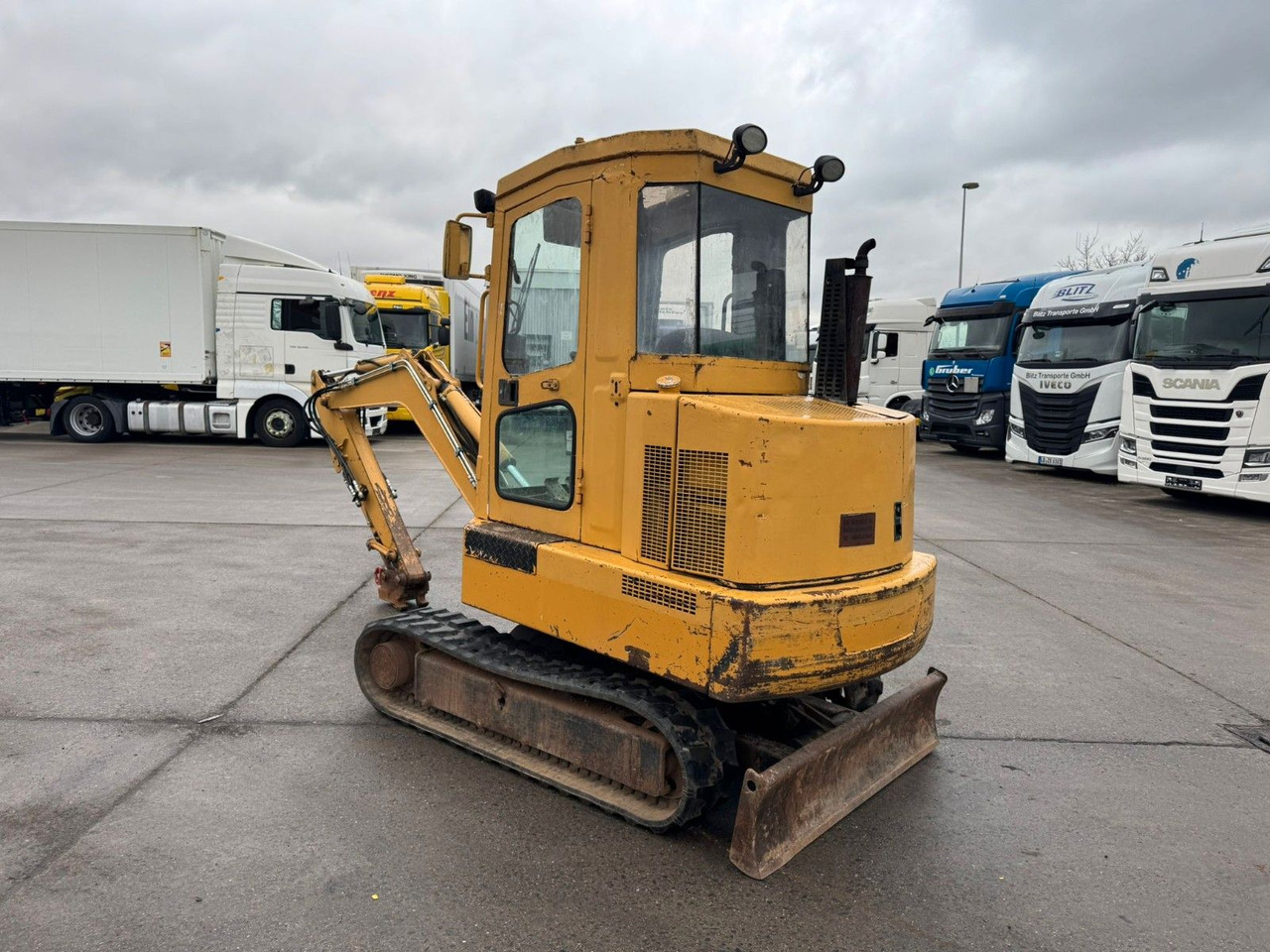 Schaeff ZRH 16 * MINIBAGGER * 3,3 TON * SCHNELLWECHSLER - Mini bager: slika 3 Schaeff ZRH 16 * MINIBAGGER * 3,3 TON * SCHNELLWECHSLER - Mini bager: slika 3