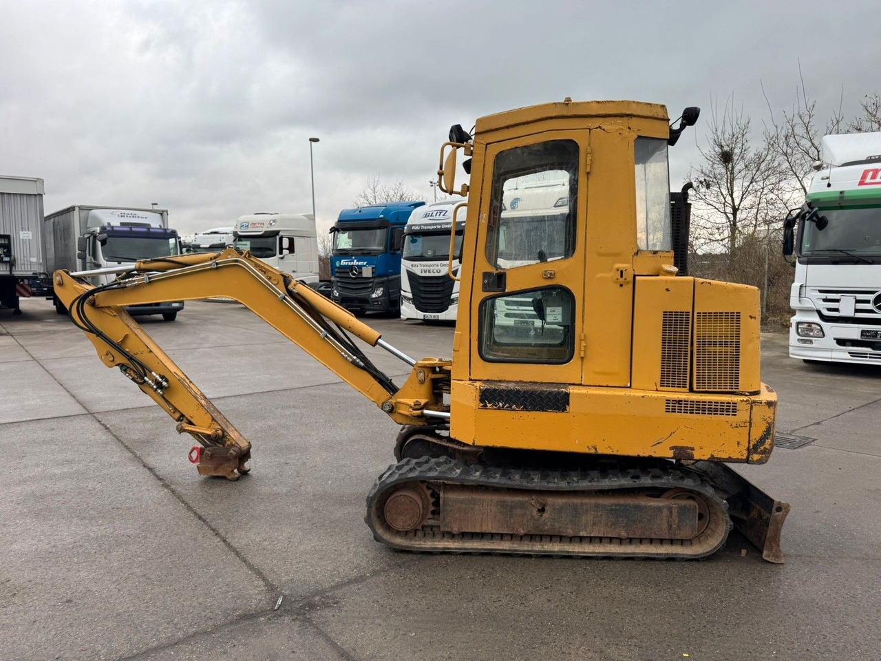 Schaeff ZRH 16 * MINIBAGGER * 3,3 TON * SCHNELLWECHSLER - Mini bager: slika 2 Schaeff ZRH 16 * MINIBAGGER * 3,3 TON * SCHNELLWECHSLER - Mini bager: slika 2