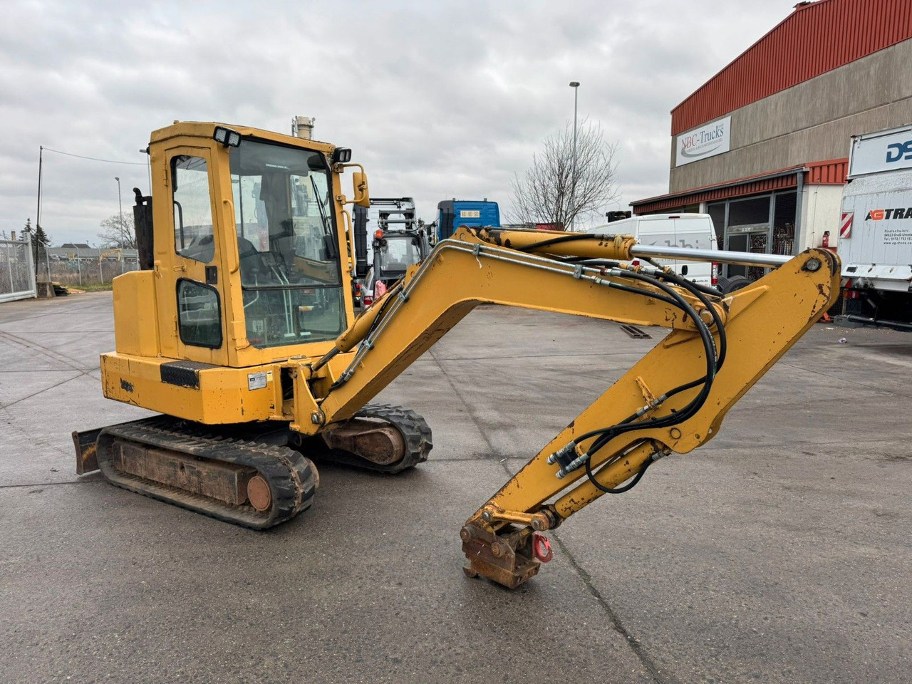 Schaeff ZRH 16 * MINIBAGGER * 3,3 TON * SCHNELLWECHSLER - Mini bager: slika 4 Schaeff ZRH 16 * MINIBAGGER * 3,3 TON * SCHNELLWECHSLER - Mini bager: slika 4