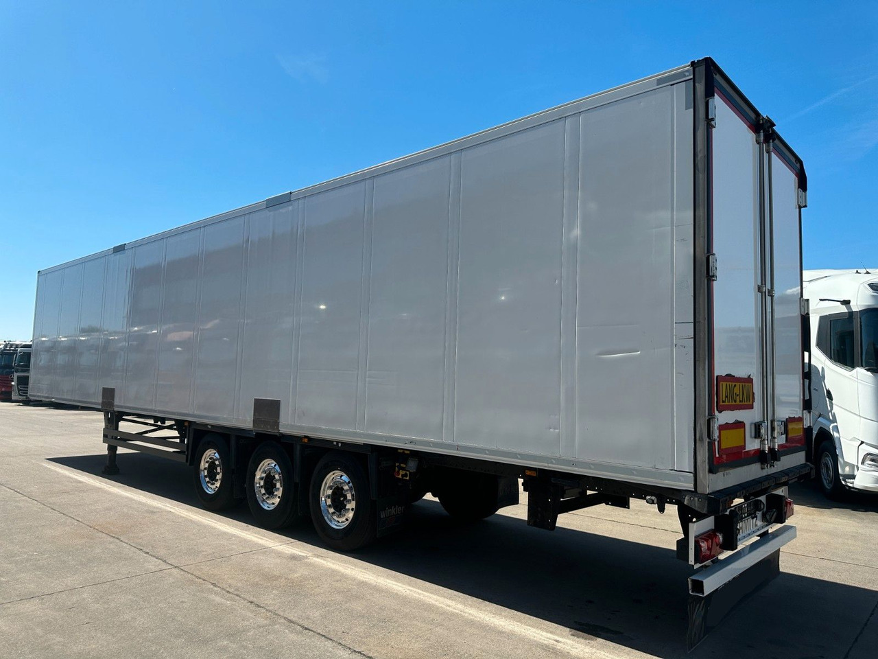 Schmitz Cargobull SCB*S3B * LANGAUFLIEGER *BLUMENBREITE * ALCOA * - Poluprikolica sa zatvorenim sandukom: slika 3 Schmitz Cargobull SCB*S3B * LANGAUFLIEGER *BLUMENBREITE * ALCOA * - Poluprikolica sa zatvorenim sandukom: slika 3