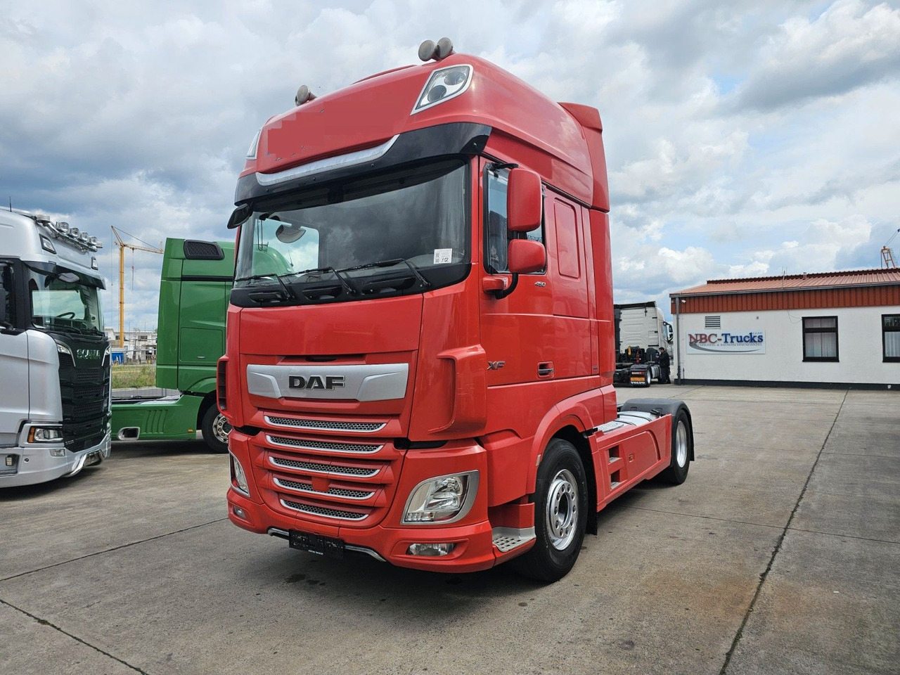 DAF XF 450 FT * STANDKLIMA &-HEIZUNG * ACC * 2X TANK - Tegljač: slika 1 DAF XF 450 FT * STANDKLIMA &-HEIZUNG * ACC * 2X TANK - Tegljač: slika 1