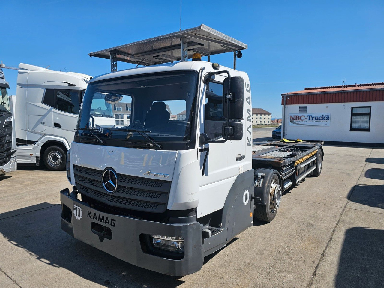 Mercedes-Benz KAMAG * WBH25 * UMSETZER * KLIMA * STANDHEIZ. * - Tegljač: slika 1 Mercedes-Benz KAMAG * WBH25 * UMSETZER * KLIMA * STANDHEIZ. * - Tegljač: slika 1
