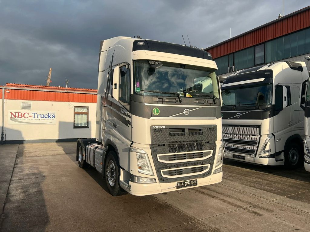 Volvo FH 500 * GLOBETROTTER * 2x TANK * - Tegljač: slika 1 Volvo FH 500 * GLOBETROTTER * 2x TANK * - Tegljač: slika 1