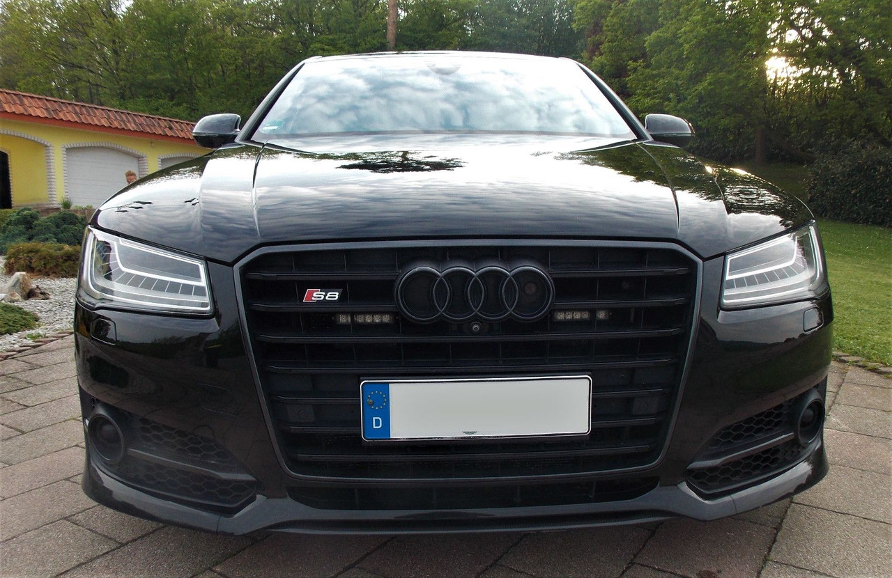 Audi S8 plus original ABT 519kW 320km/h mit 22 Zoll - Limuzina: slika 4 Audi S8 plus original ABT 519kW 320km/h mit 22 Zoll - Limuzina: slika 4
