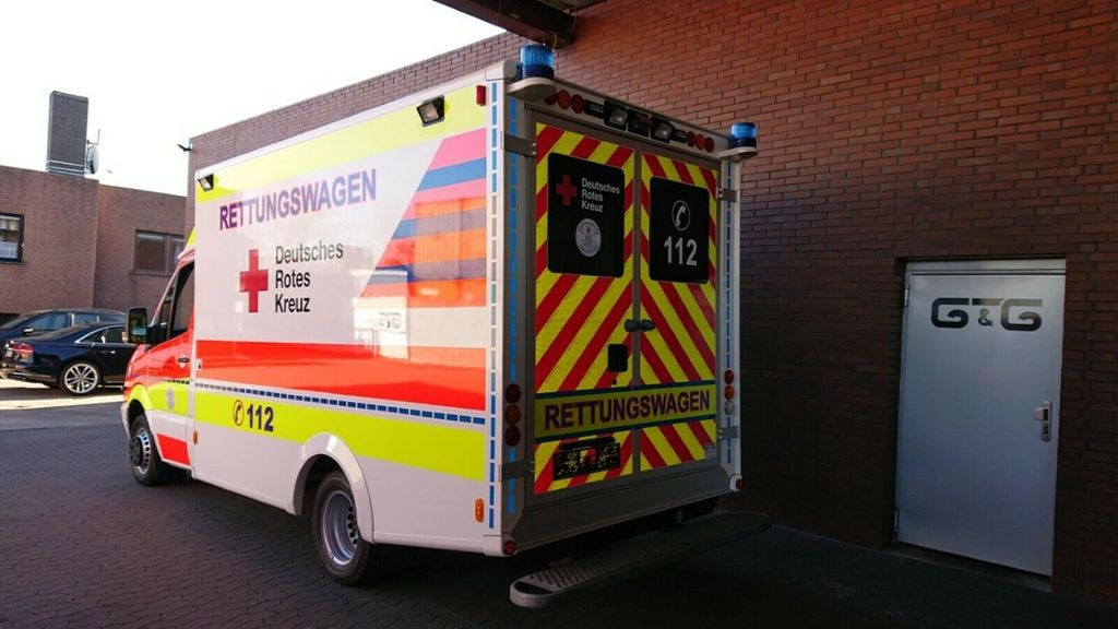 Mercedes-Benz Sprinter 516 // 1 J Garantie // Mercedes-Benz Sprinter 516 // 1 J Garantie // - Vozilo hitne pomoći: slika 5 Mercedes-Benz Sprinter 516 // 1 J Garantie // Mercedes-Benz Sprinter 516 // 1 J Garantie // - Vozilo hitne pomoći: slika 5