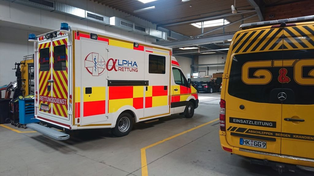 Mercedes-Benz Sprinter 519 ATM 0 KM WAS Koffer Mercedes-Benz Sprinter 519 ATM 0 KM WAS Koffer - Vozilo hitne pomoći: slika 1 Mercedes-Benz Sprinter 519 ATM 0 KM WAS Koffer Mercedes-Benz Sprinter 519 ATM 0 KM WAS Koffer - Vozilo hitne pomoći: slika 1